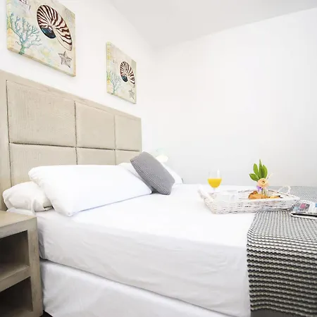 Ona Aquamarina Apartahotel 3*